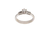 Anello con diamanti - Asta Preziosi Anello con diamanti - Asta Preziosi