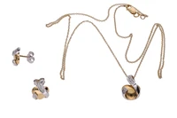 Collana con ciondolo e paio di orecchini con diamanti - Asta Preziosi Collana con ciondolo e paio di orecchini con diamanti - Asta Preziosi