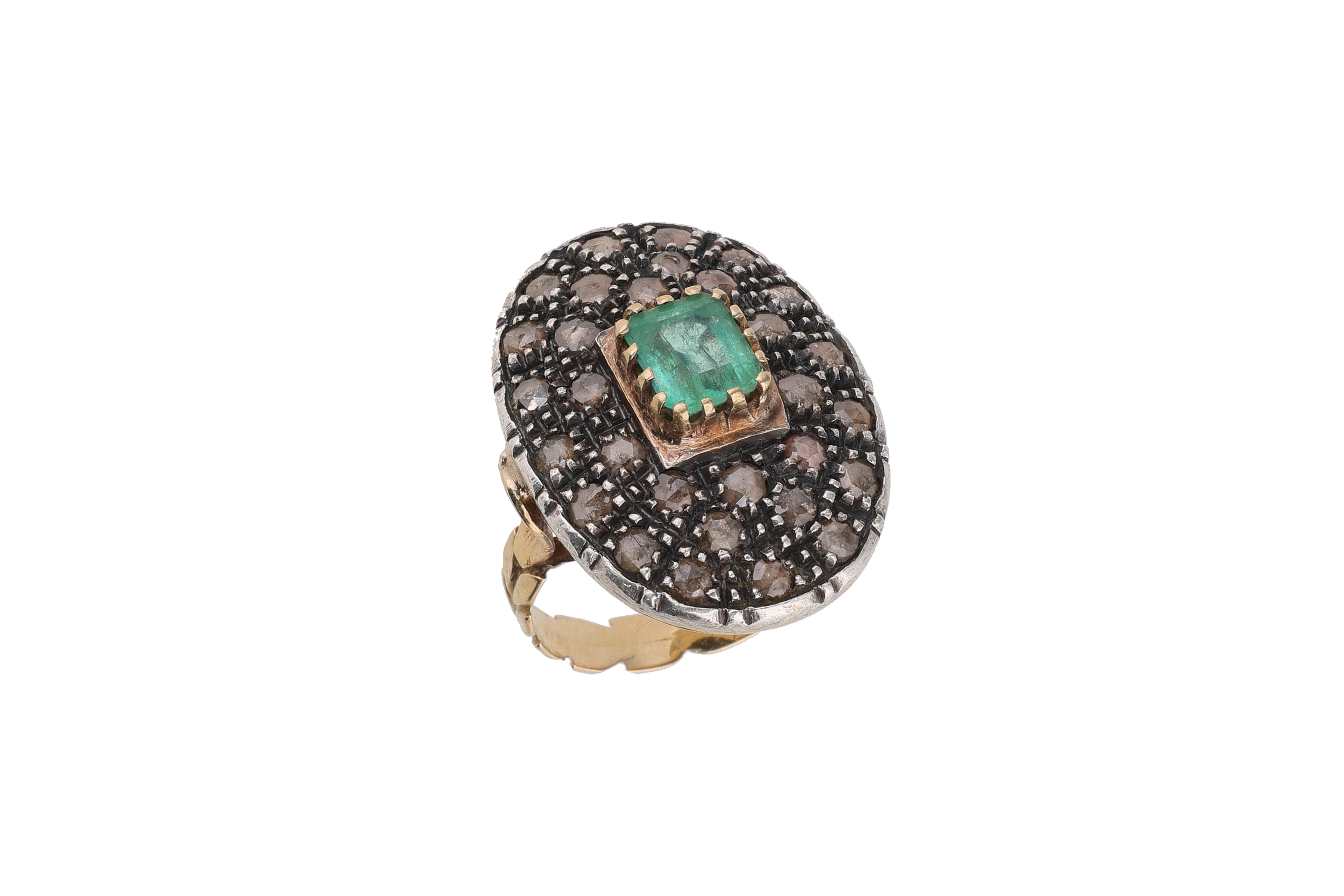 Anello con smeraldo e diamanti - Asta Preziosi