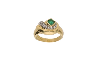Anello con diamanti e smeraldo - Asta Preziosi Anello con diamanti e smeraldo - Asta Preziosi