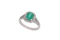 Anello con smeraldo e diamanti - Asta Preziosi Anello con smeraldo e diamanti - Asta Preziosi