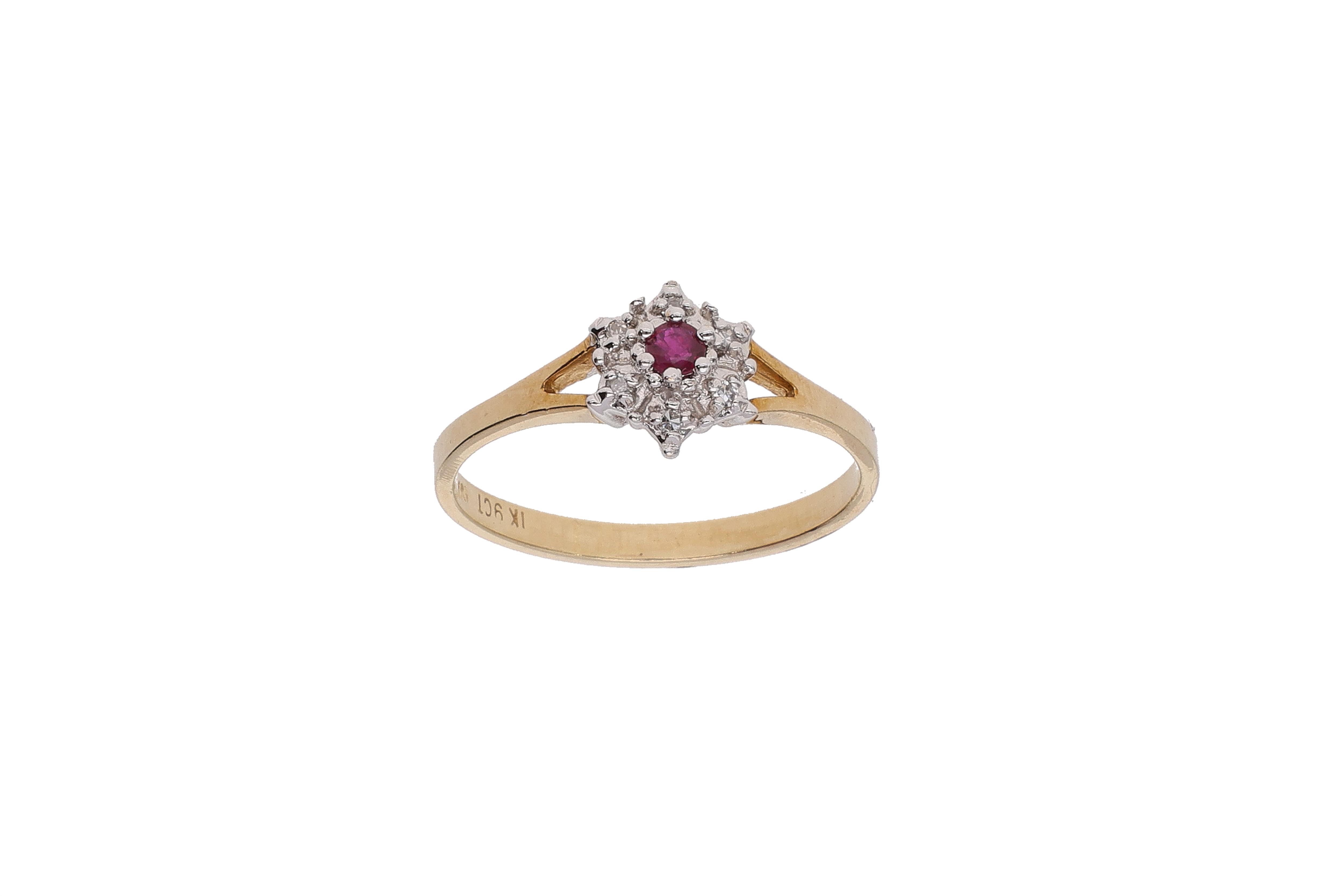 Anello con diamanti e piccolo rubino - Asta Preziosi