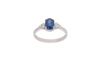 Anello con zaffiro e diamanti - Asta Preziosi Anello con zaffiro e diamanti - Asta Preziosi
