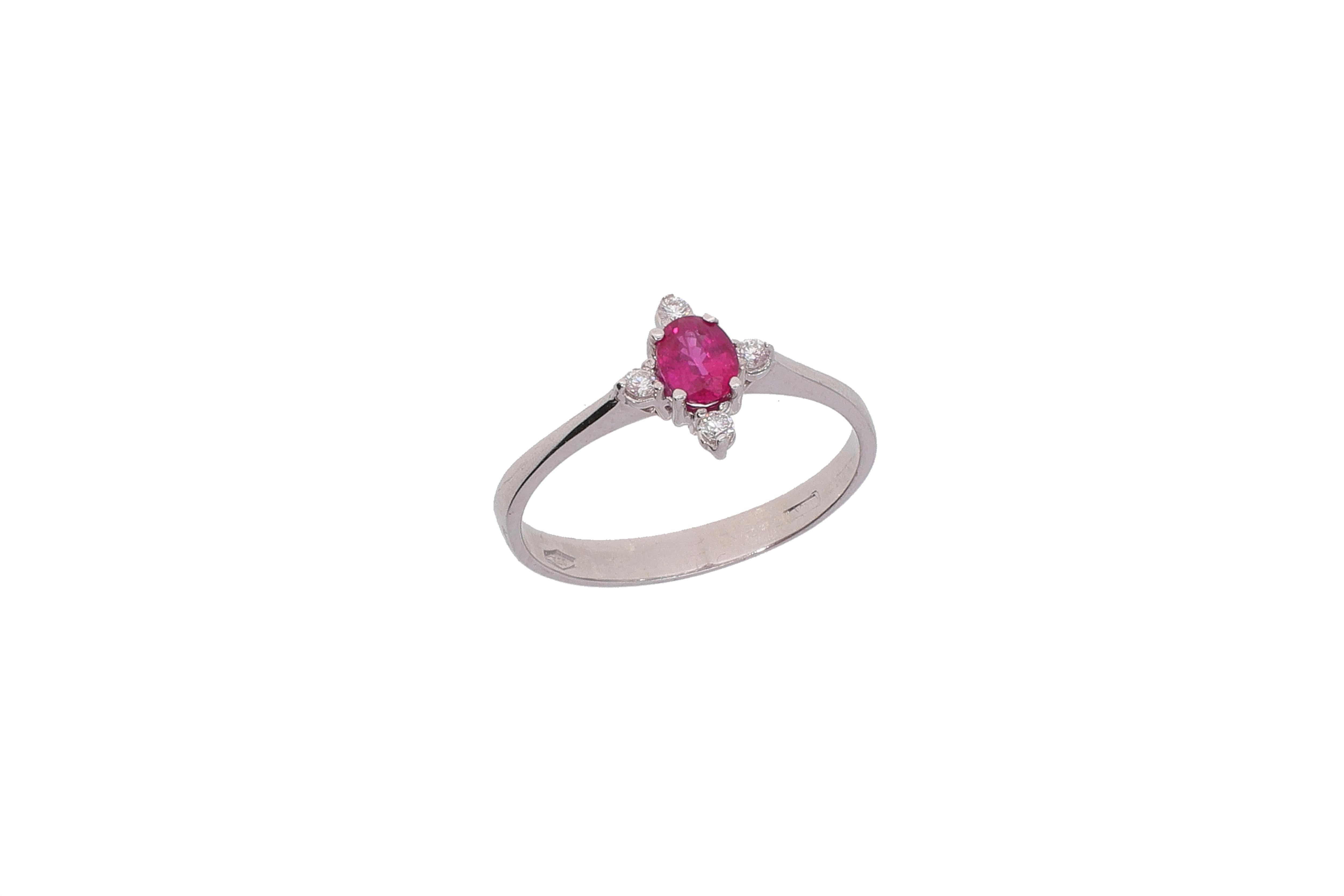 Anello con rubino e diamanti - Asta Preziosi