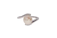 Anello con perla coltivata e diamanti - Asta Preziosi