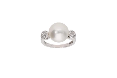 Anello con diamanti e perla coltivata - Asta Preziosi