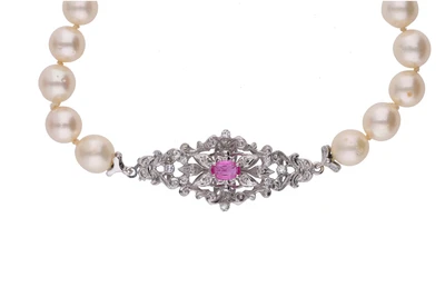 Collana di perle coltivate con diamanti e rubino - Asta Preziosi