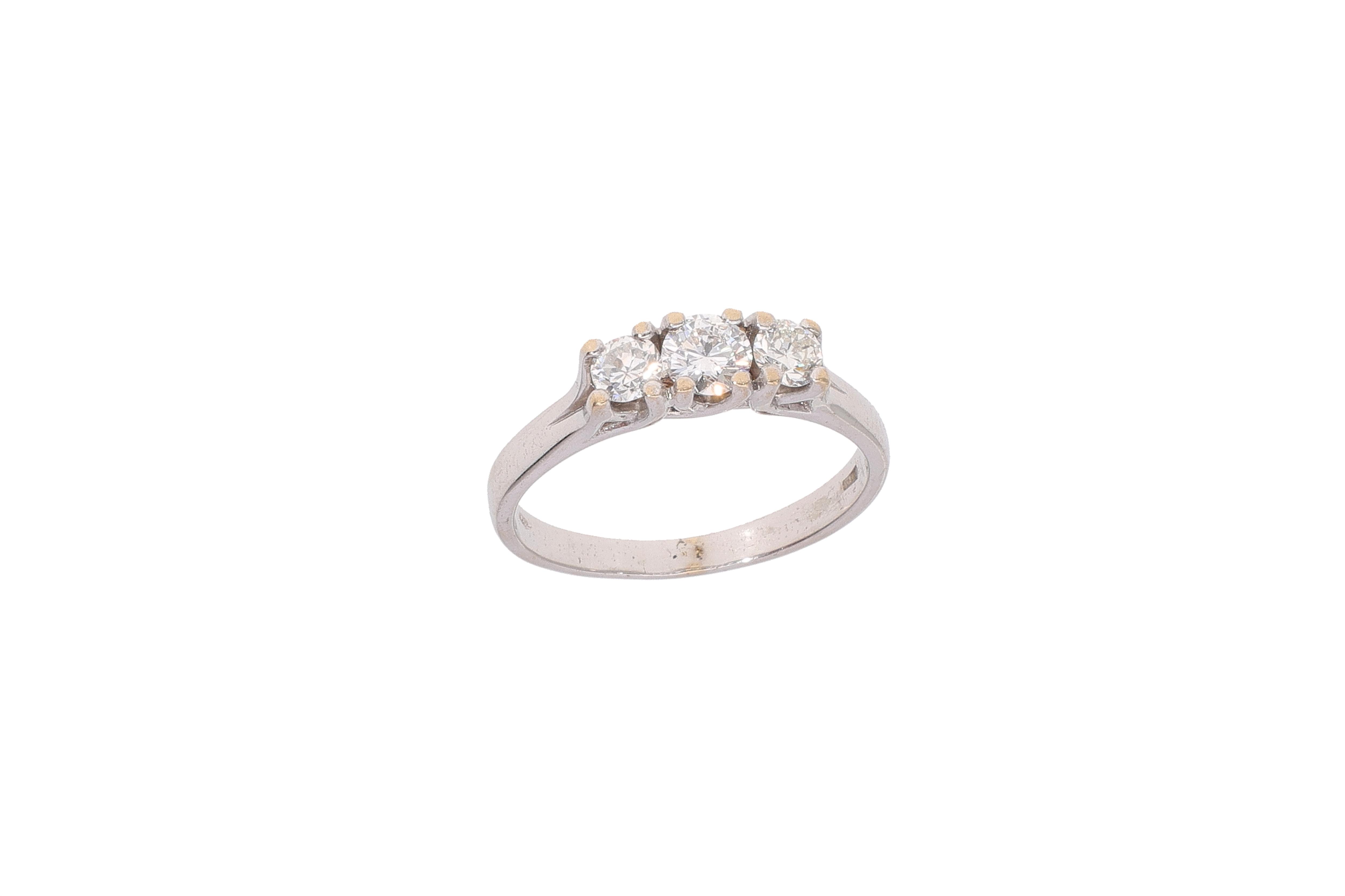 Anello con diamanti - Asta Preziosi