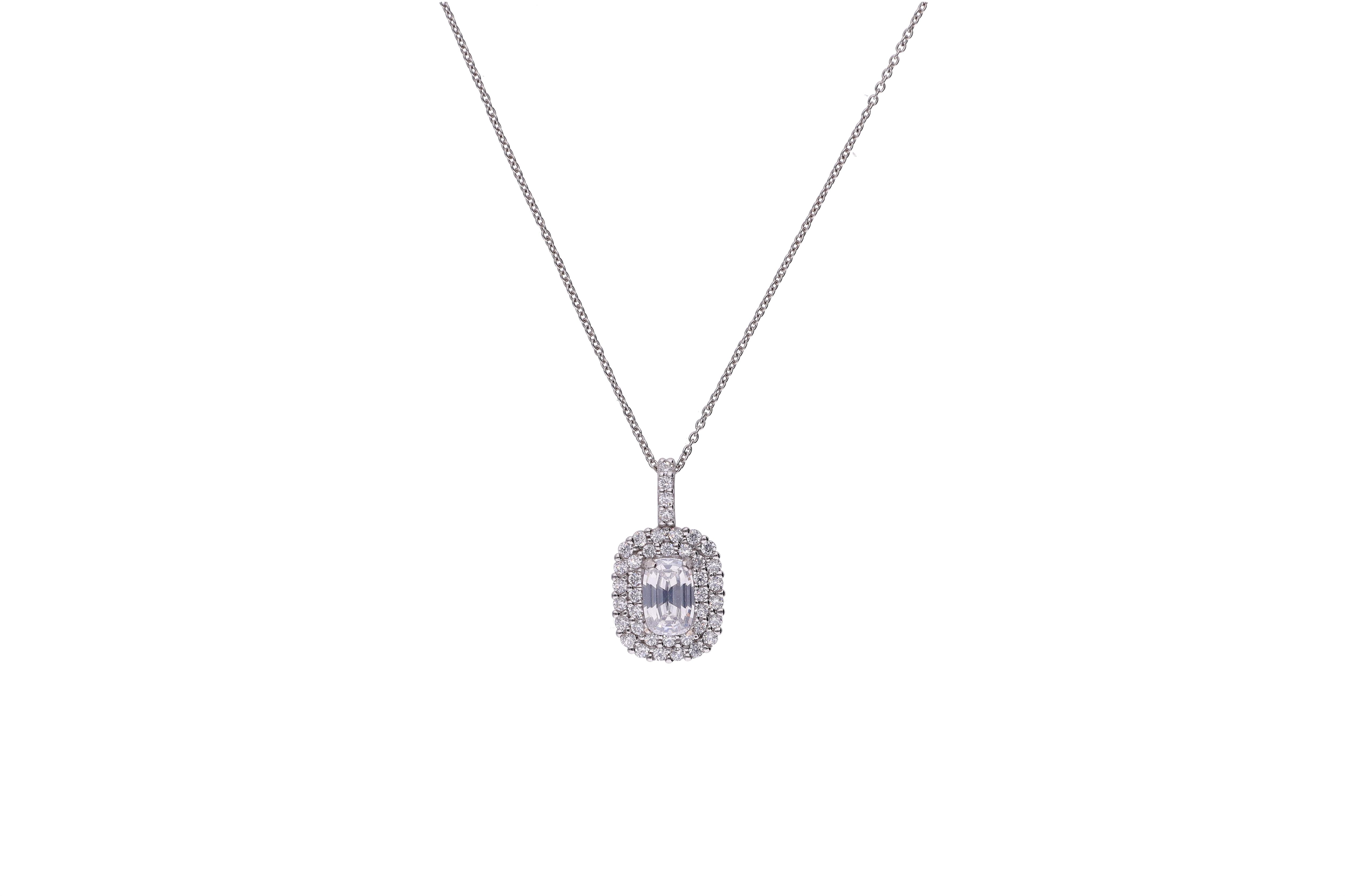 Collana e pendente con pietre - Asta Preziosi