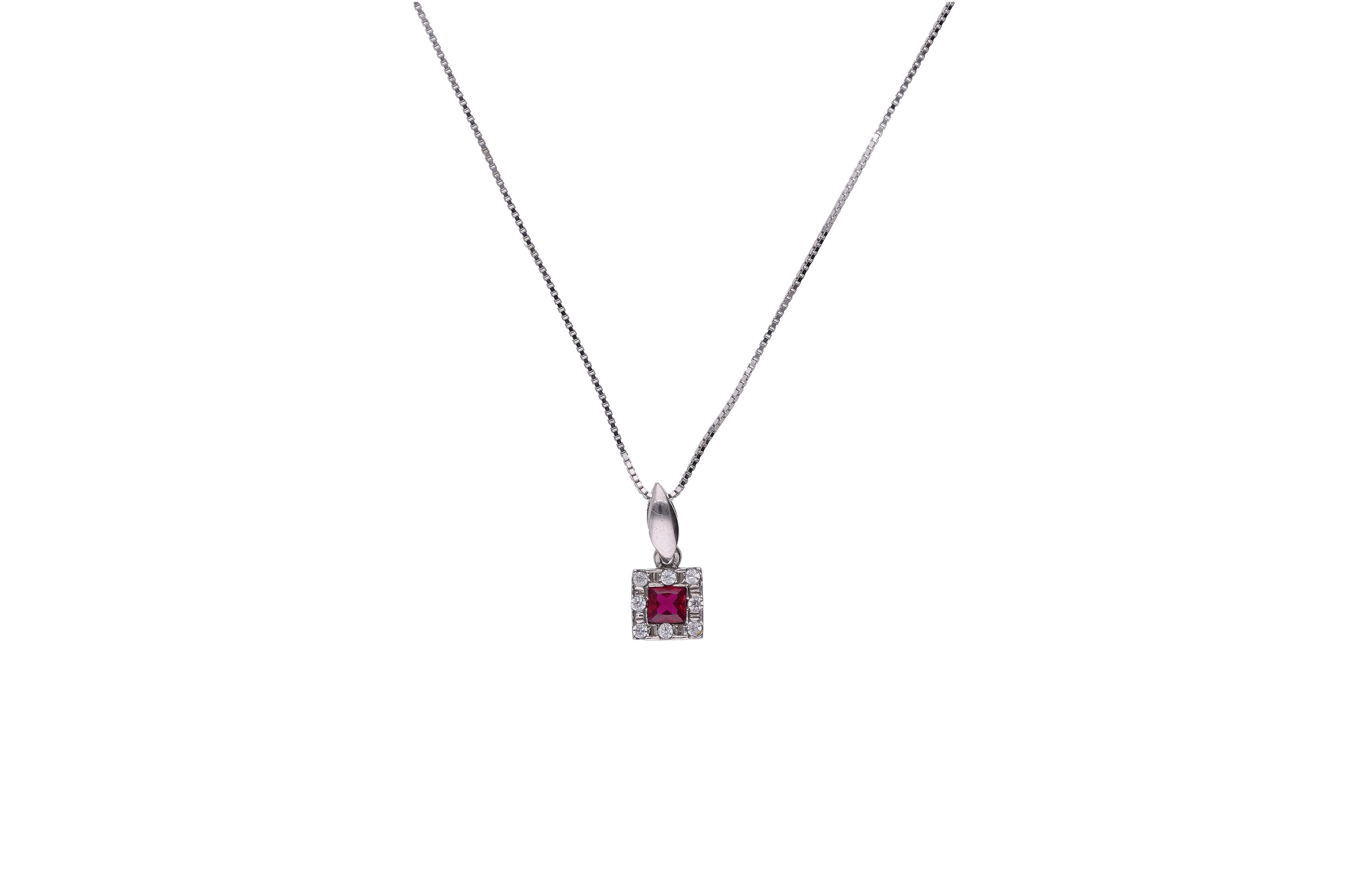 Collana e pendente con pietre - Asta Preziosi