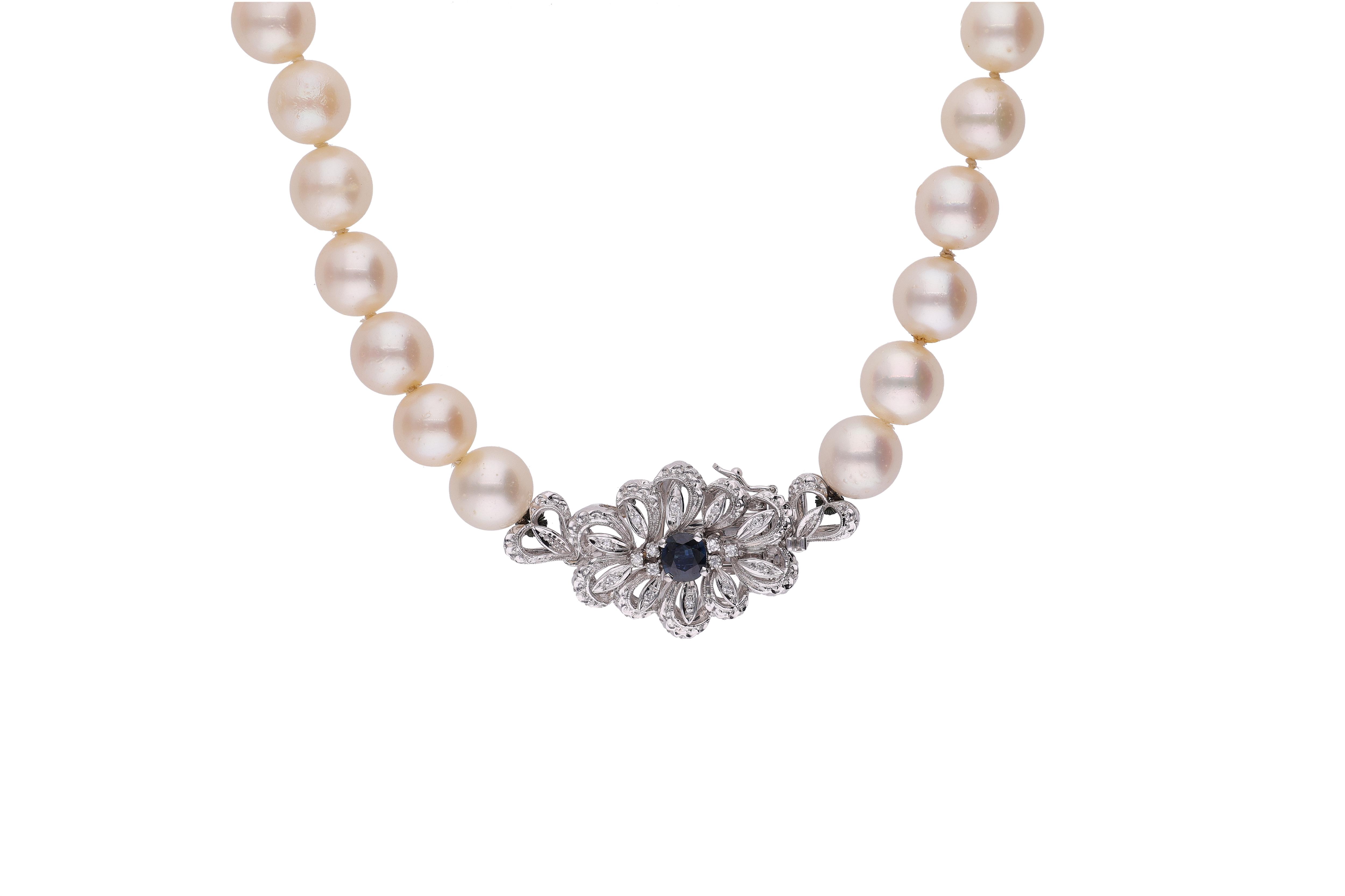 Collana di perle coltivate con zaffiro e diamanti - Asta Preziosi