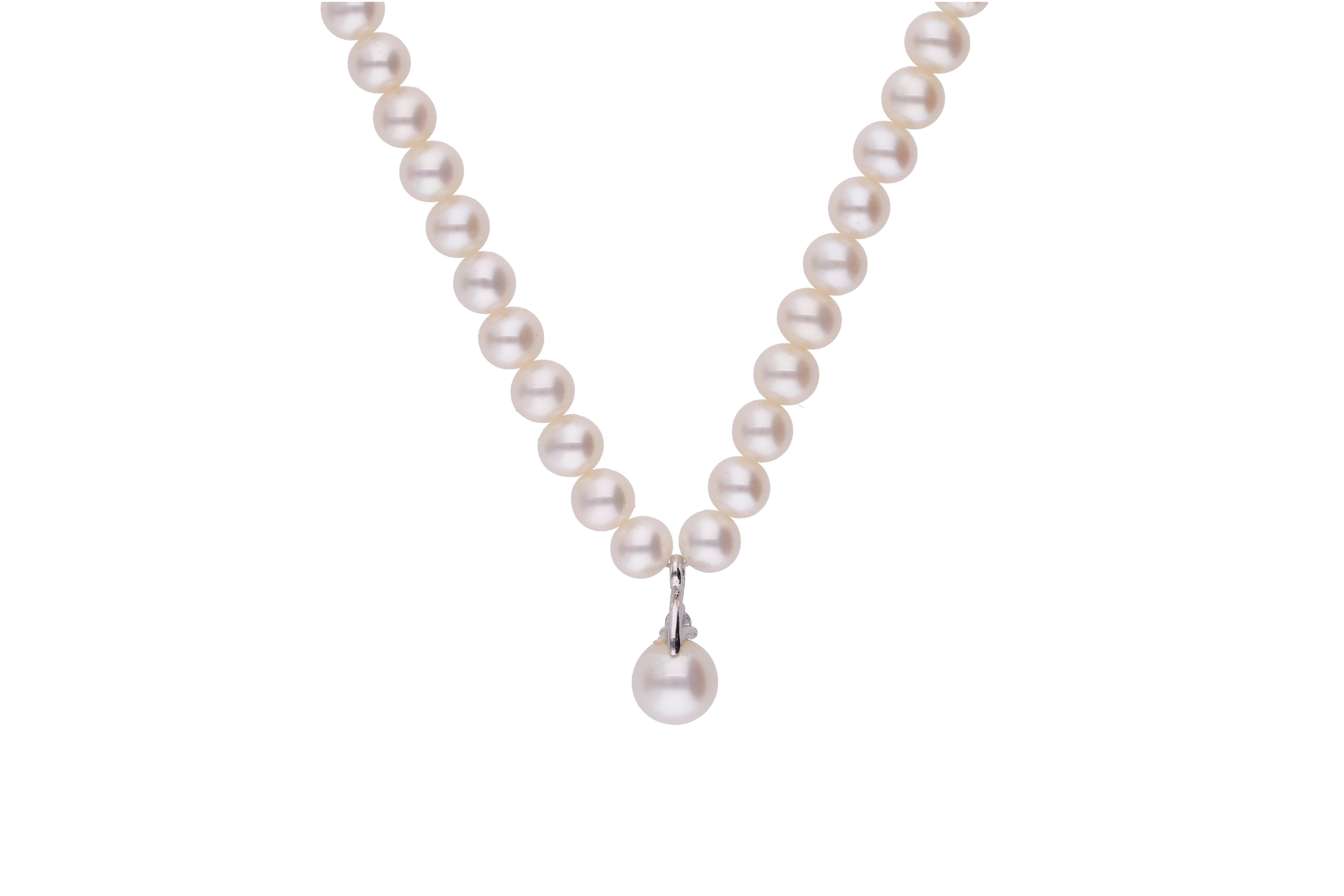 Collana di perle con diamante centrale - Asta Preziosi
