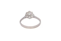 Anello a margherita con diamanti - Asta Preziosi Anello a margherita con diamanti - Asta Preziosi