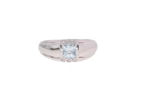 Anello con diamanti e acquamarina - Asta Preziosi Anello con diamanti e acquamarina - Asta Preziosi