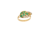 Anello con pietre verdi e pietre incolore - Asta Preziosi