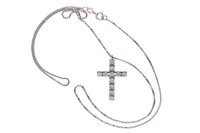 Collana e pendente a forma di croce con diamanti - Asta Preziosi
