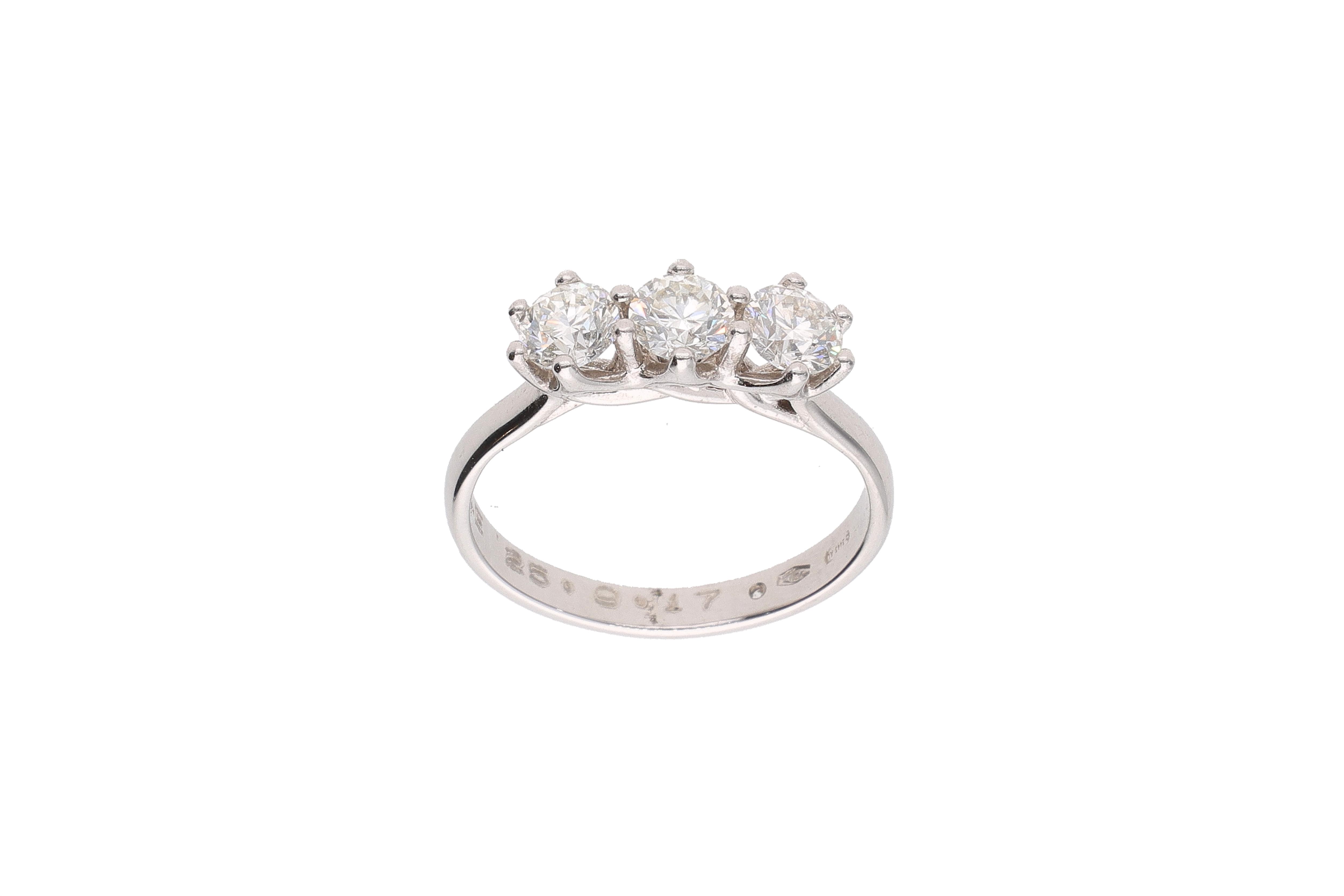 Anello con diamanti - Asta Preziosi