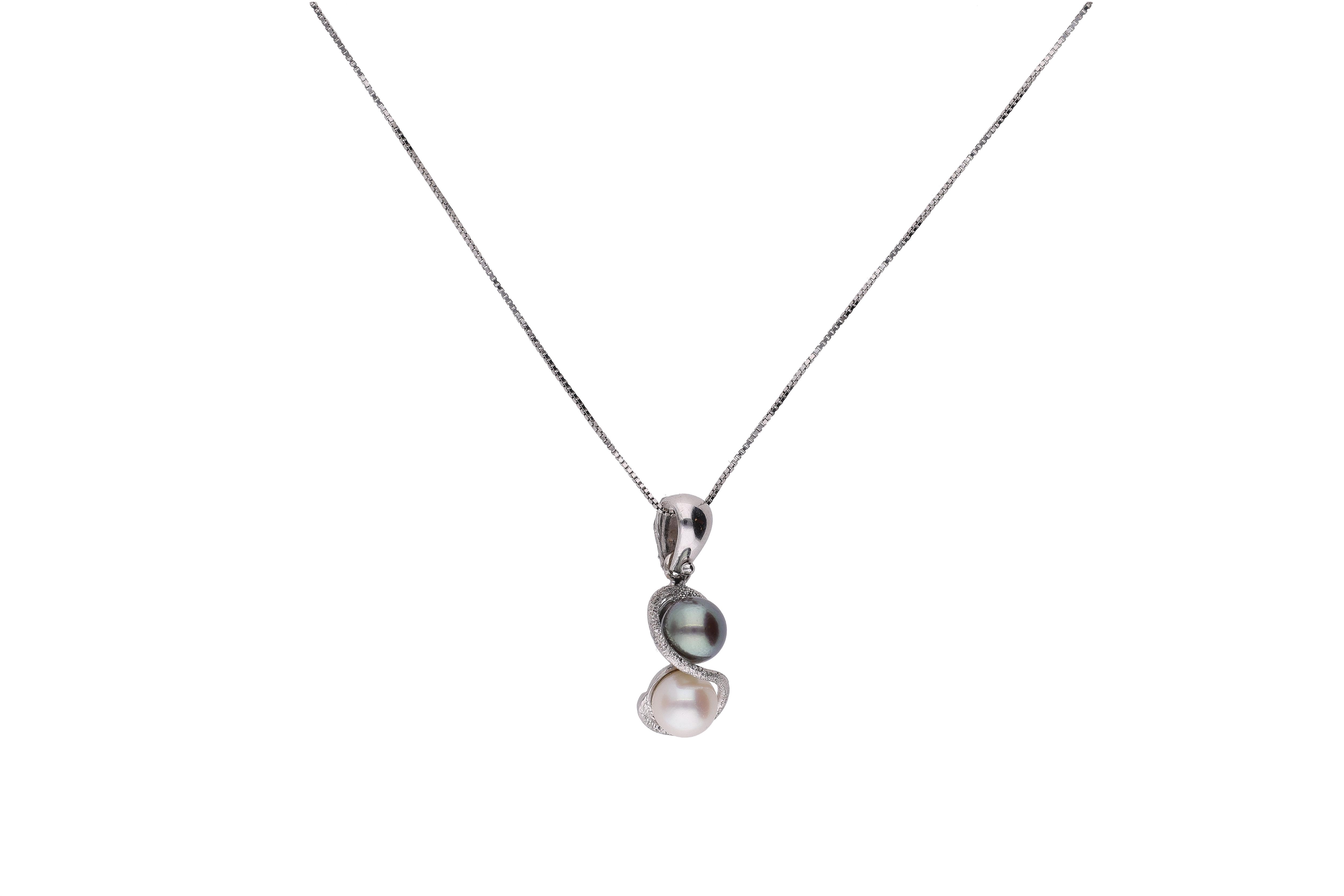 Collana e pendente con perle coltivate - Asta Preziosi