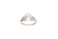 Donnaoro, anello con perla coltivata e diamanti - Asta Preziosi Donnaoro, anello con perla coltivata e diamanti - Asta Preziosi