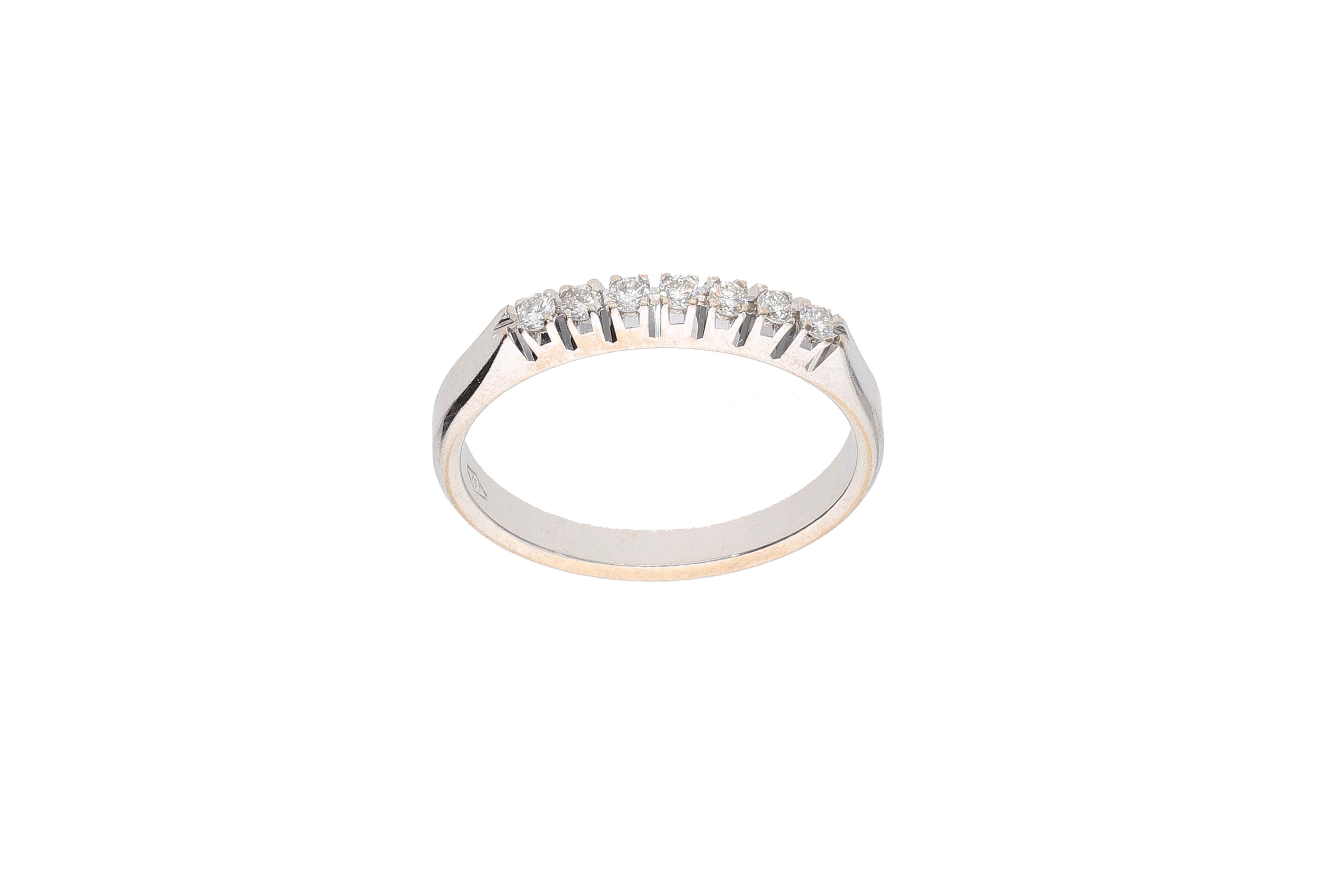 Anello con diamanti - Asta Preziosi