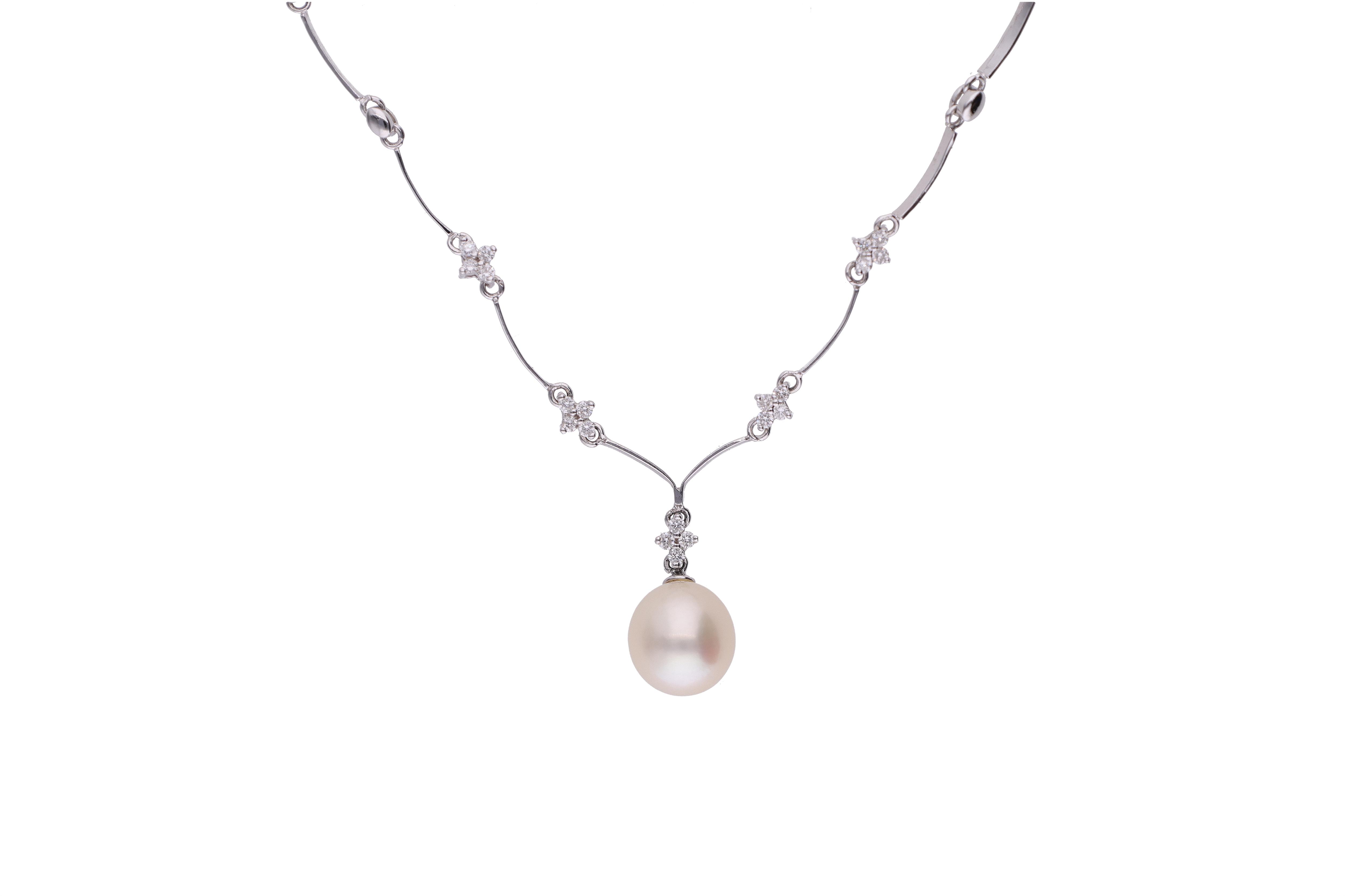 Comete, collier con diamanti e perla coltivata - Asta Preziosi Comete, collier con diamanti e perla coltivata - Asta Preziosi