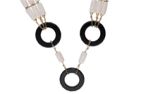 Rajola, collana a tre fili con onice e pietre - Asta Preziosi Rajola, collana a tre fili con onice e pietre - Asta Preziosi