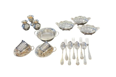 Lotto di argenteria varia - Asta Preziosi Lotto di argenteria varia - Asta Preziosi