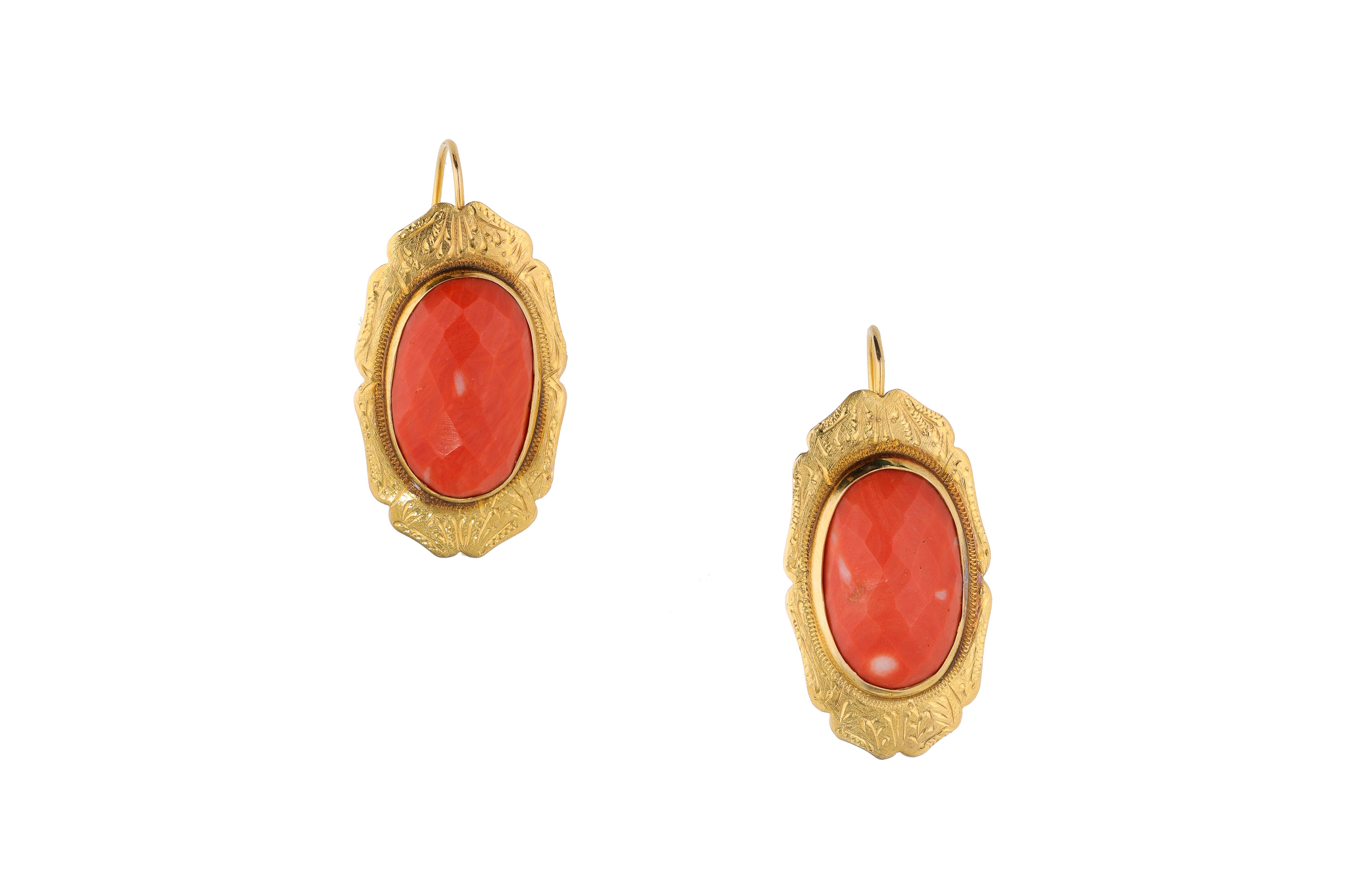 Orecchini con corallo - Asta Preziosi