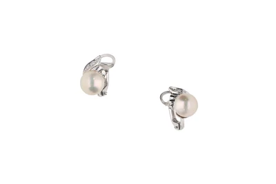 Paio di orecchini con piccoli diamanti e perle coltivate - Asta Preziosi