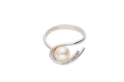 Anello con diamanti e perla coltivata - Asta Preziosi