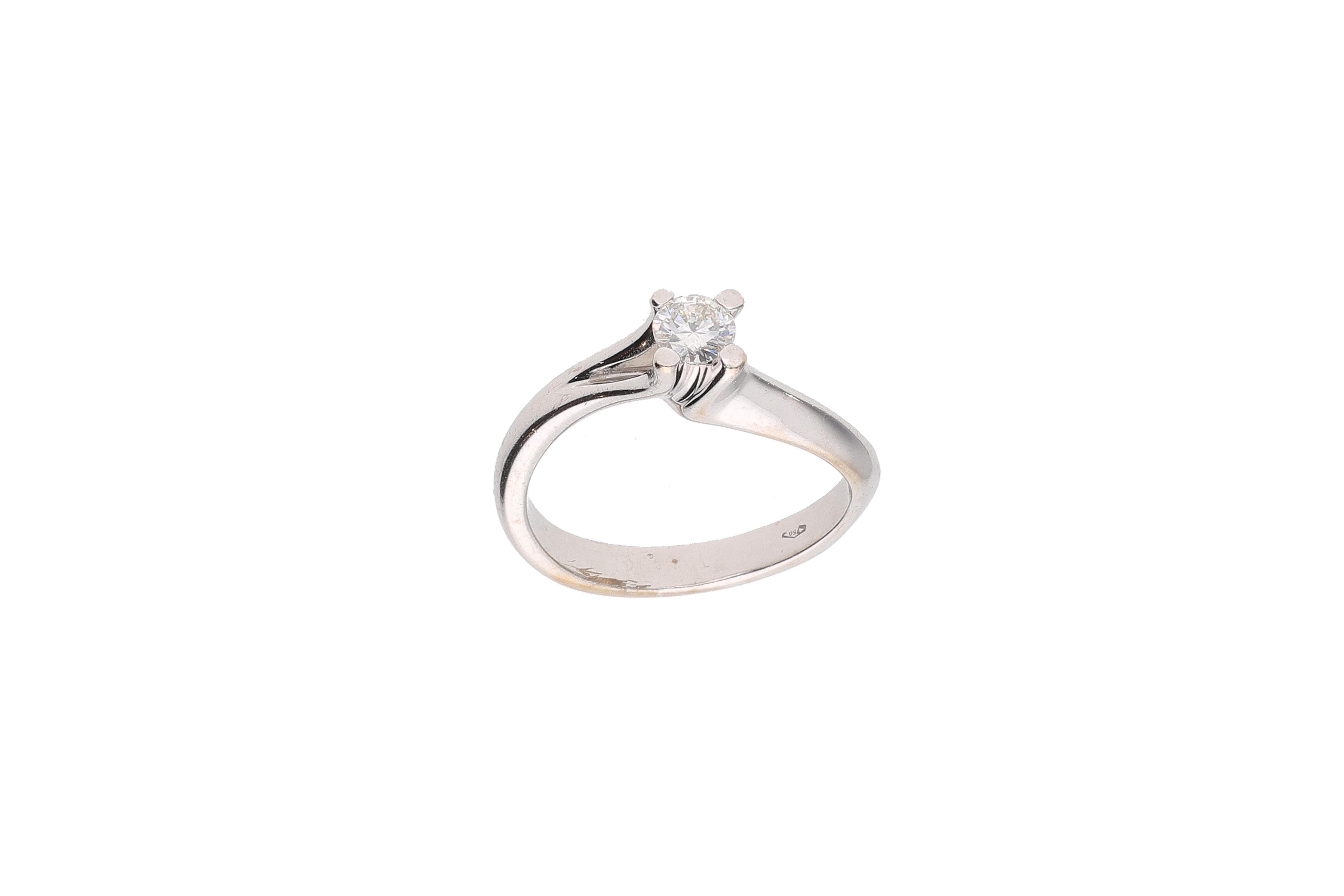 Anello con diamante - Asta Preziosi