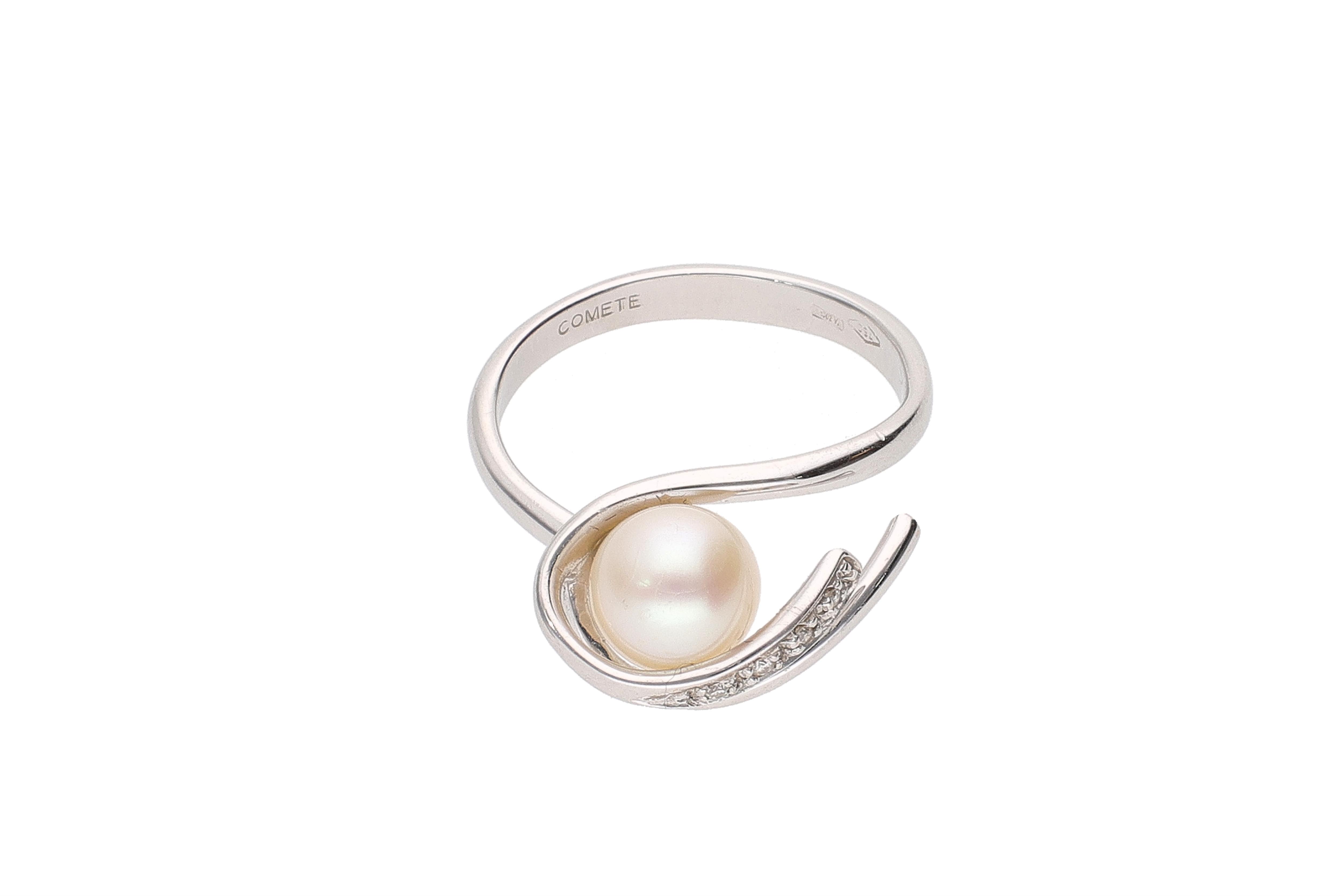 Anello con diamanti e perla coltivata - Asta Preziosi