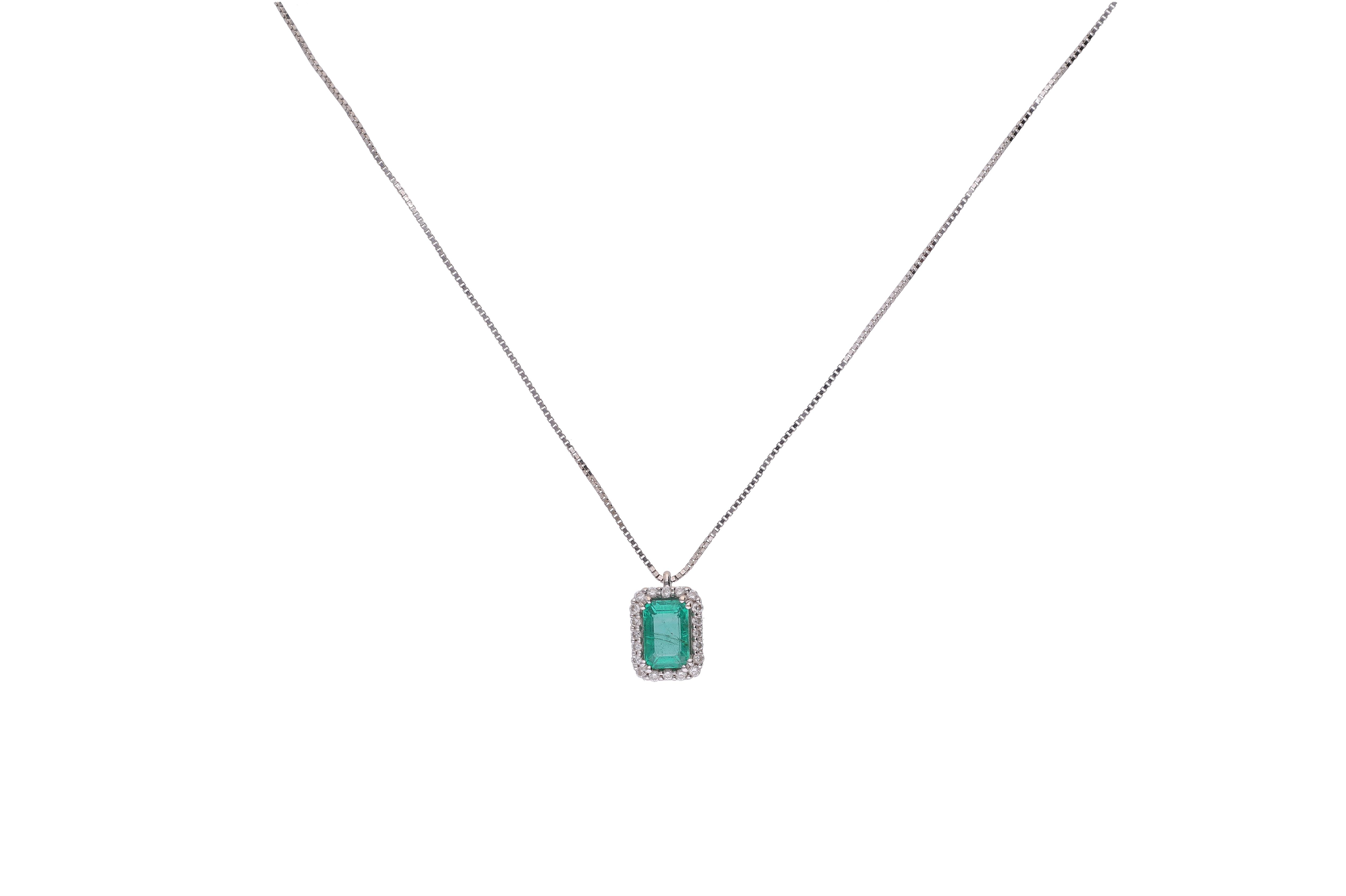 Collana e pendente con diamanti e smeraldo - Asta Preziosi