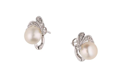 Paio di orecchini con diamanti e perle coltivate - Asta Presiosi