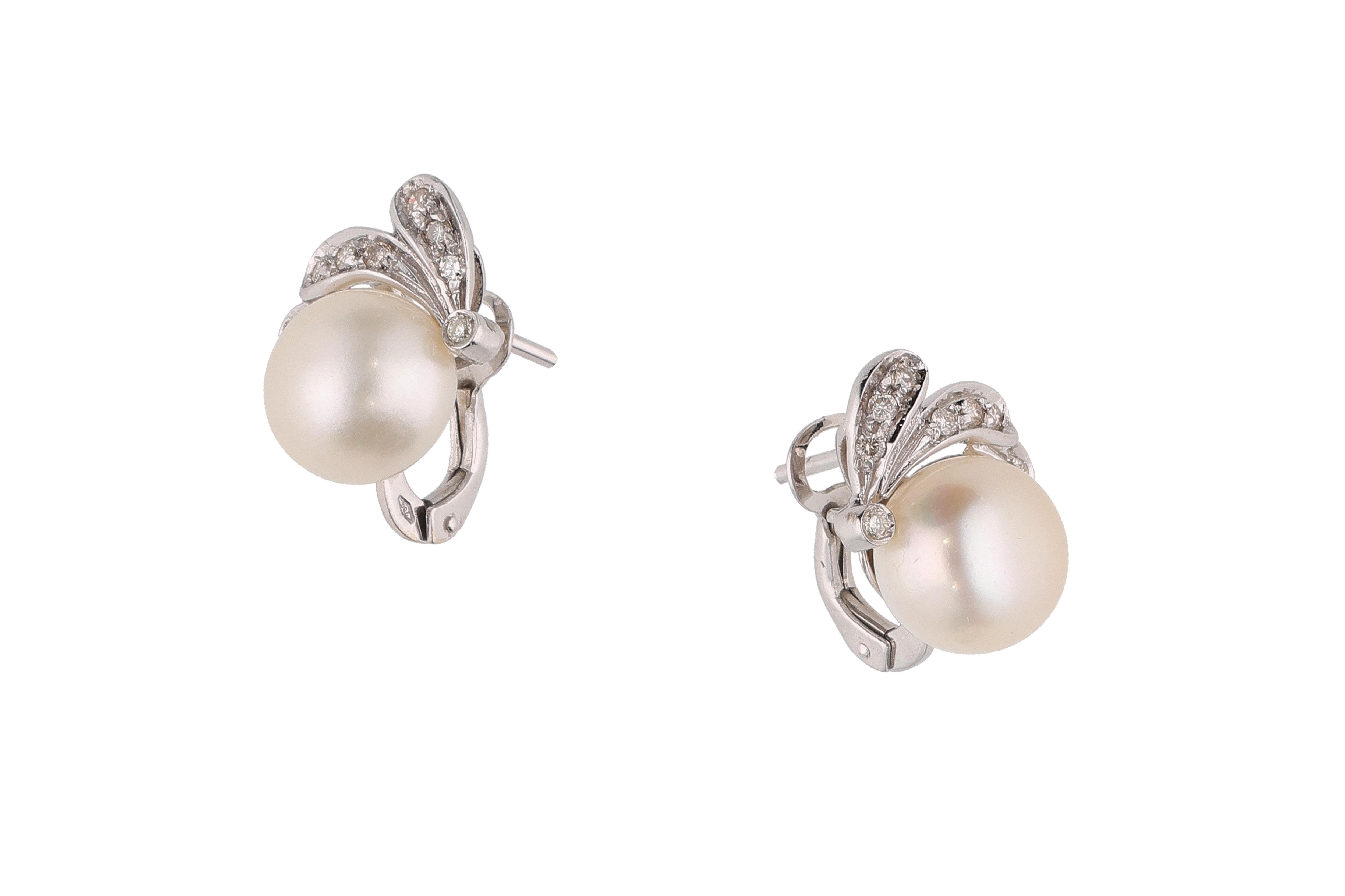 Paio di orecchini con diamanti e perle coltivate - Asta Presiosi