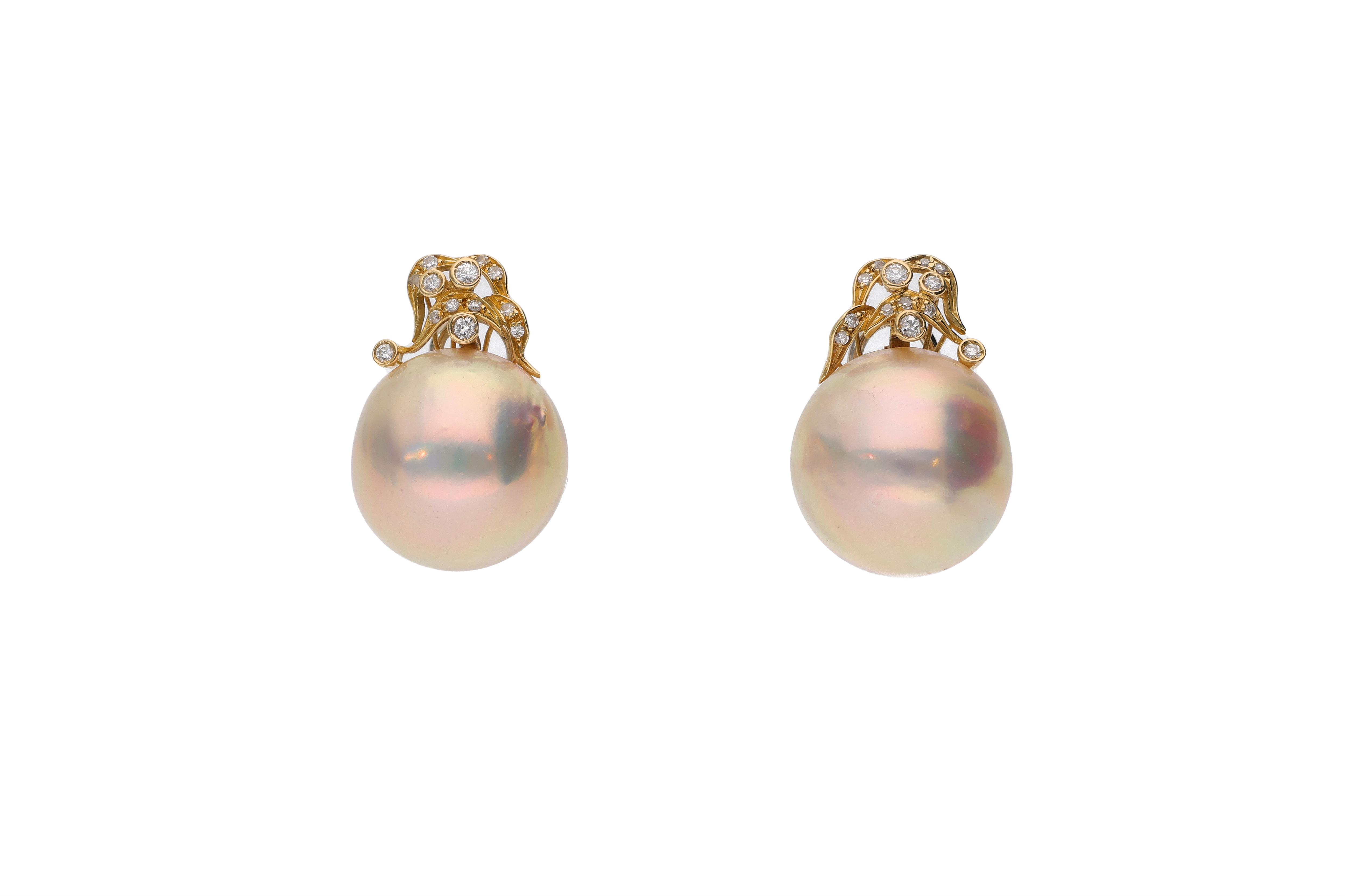 Paio di orecchini con diamanti e perle mabe' - Asta Presiosi