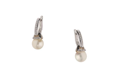 Paio di orecchini con diamanti e perle coltivate - Asta Preziosi