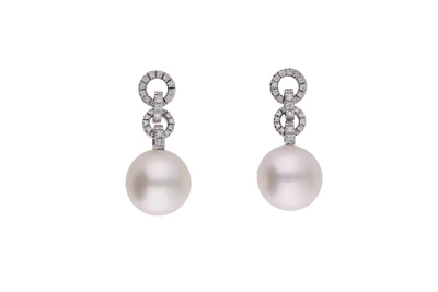 Due pendenti con diamanti e perle coltivate - Asta Preziosi