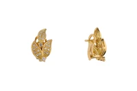 Paio di orecchini con pave' di diamanti - Asta Preziosi