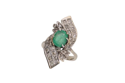 Anello con smeraldo e diamanti - Asta Preziosi