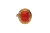 Anello con corallo - Asta Preziosi