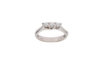 Anello con diamanti - Asta Preziosi