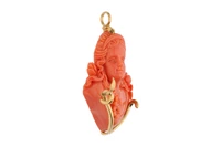 Pendente con corallo - Asta Preziosi