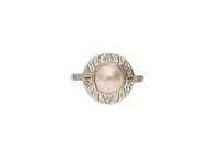 Anello con perla coltivata e diamanti - Asta Preziosi Anello con perla coltivata e diamanti - Asta Preziosi