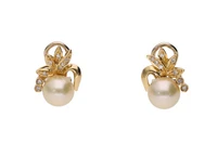 Paio di orecchini con diamanti e perle coltivate - Asta Preziosi