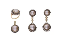 Parure con diamanti e perle mabe' - Asta Preziosi Parure con diamanti e perle mabe' - Asta Preziosi