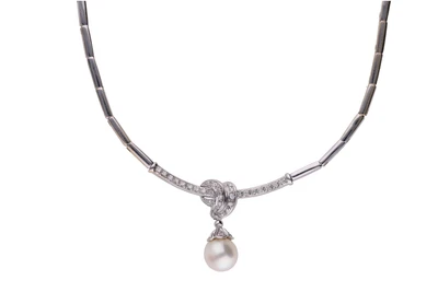 Collier con diamanti e perla coltivata - Asta Preziosi