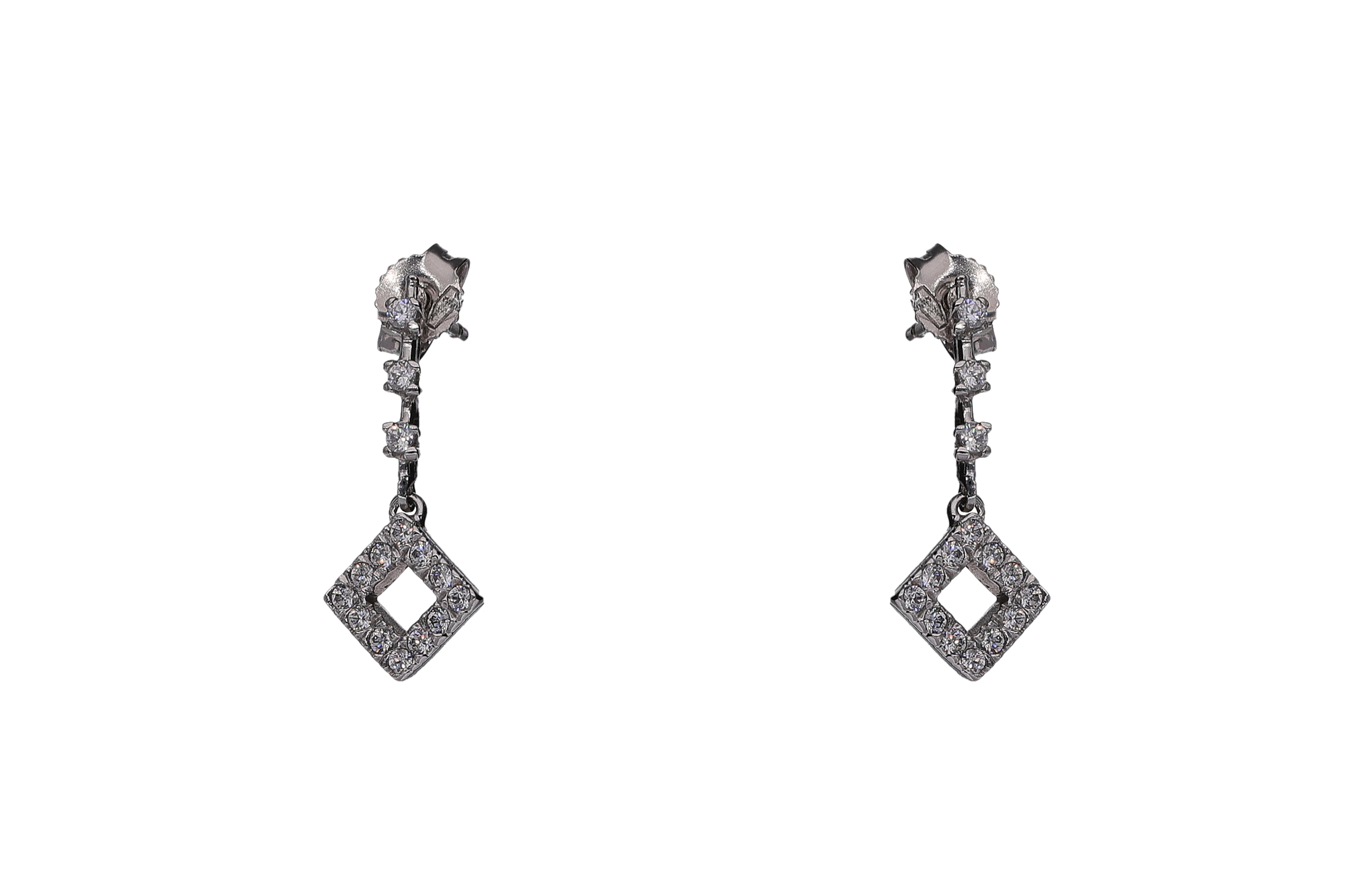 Paio di orecchini pendenti con pietre - Asta Preziosi