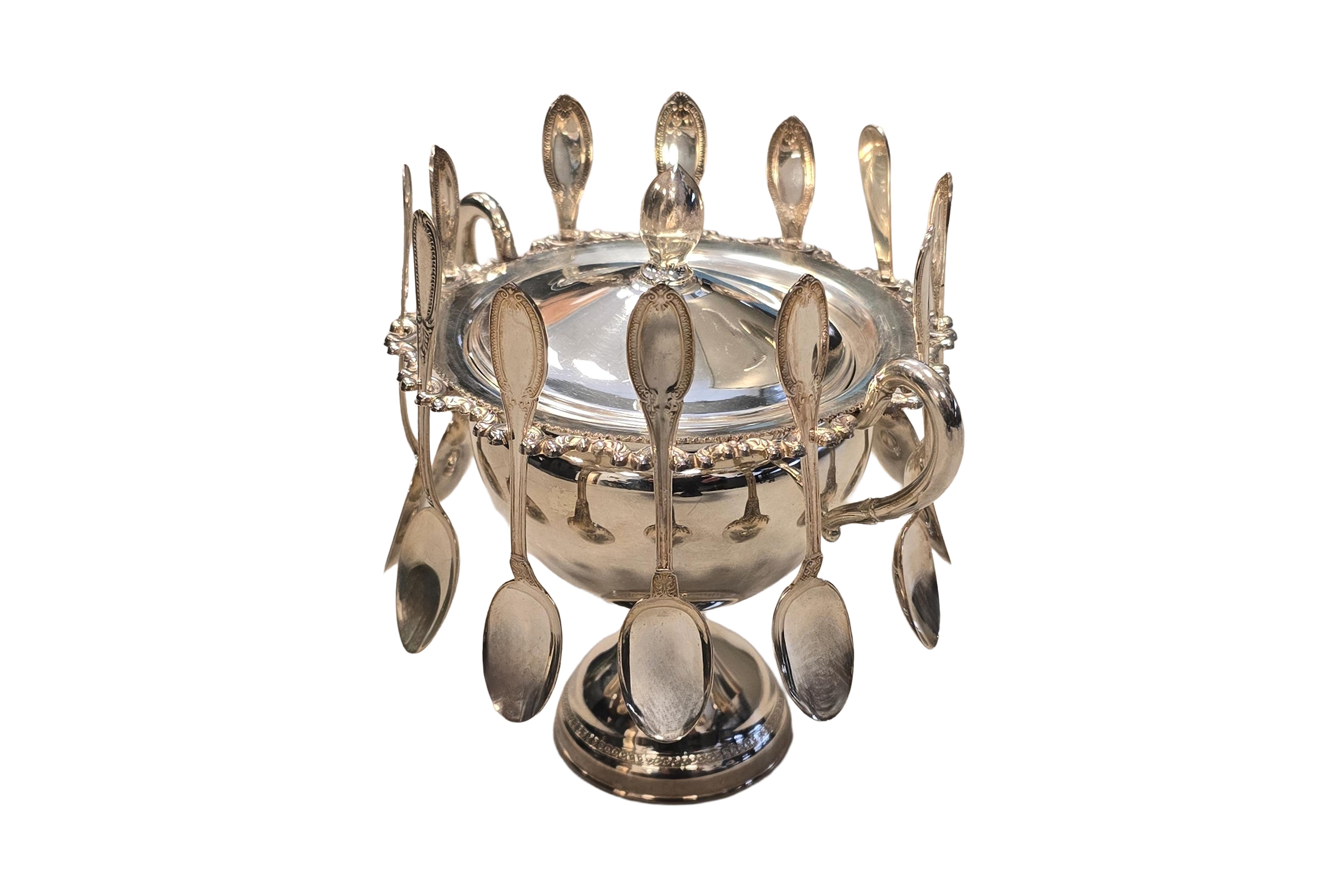 Zuccheriera con cucchiaini - Asta Preziosi