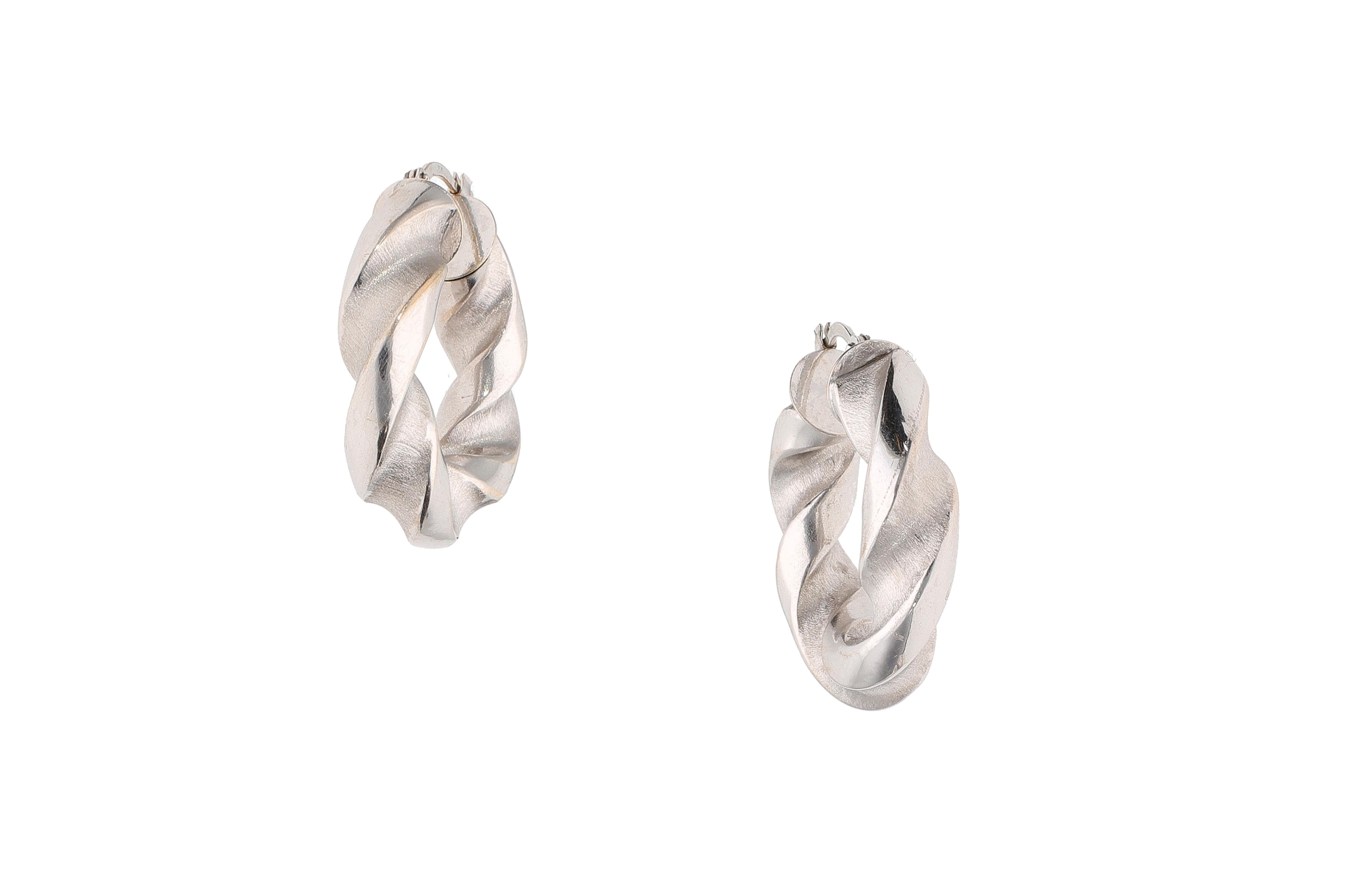 Paio di orecchini a cerchio - Asta Preziosi